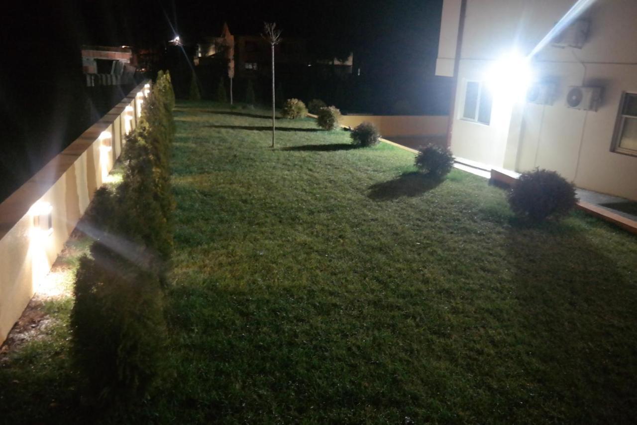 Villa Family Kumanova Dış mekan fotoğraf